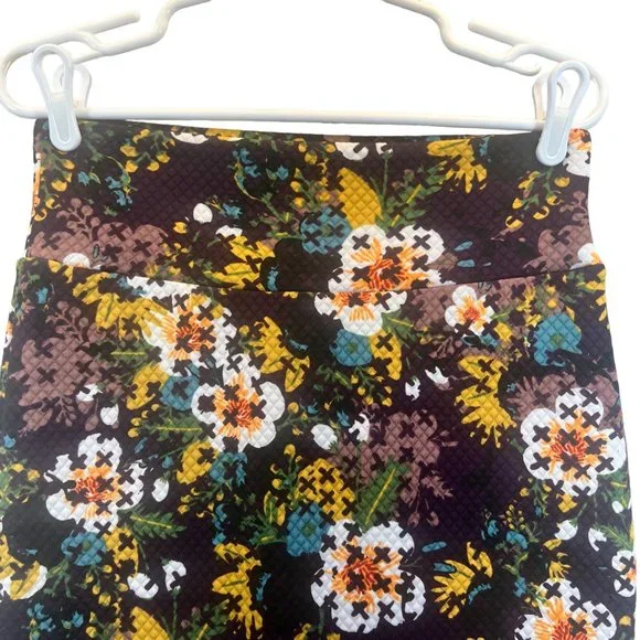 Lularoe Womens Size S "Cassie"  Plum Floral Knit Pencil Skirt Casual Business - Picture 4 of 9